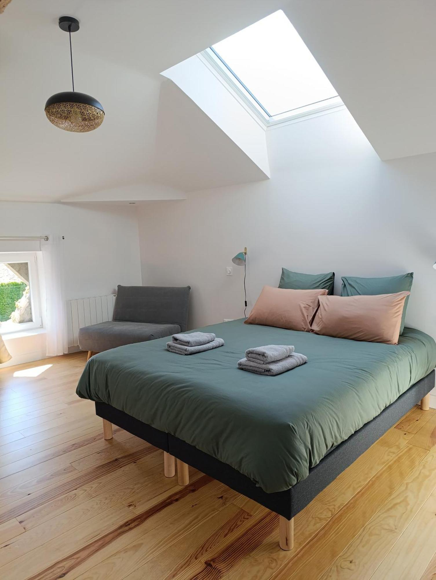 Maison Irondas Saint-Pierre-d'Aurillac Esterno foto