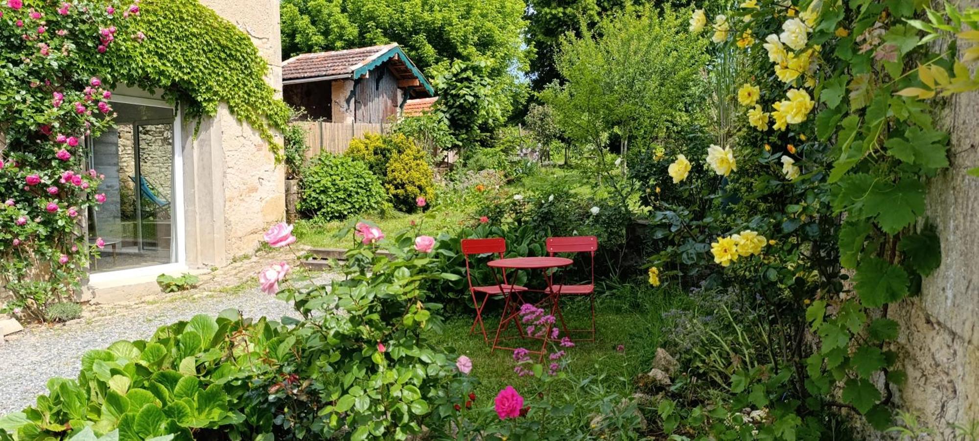Maison Irondas Saint-Pierre-d'Aurillac Esterno foto