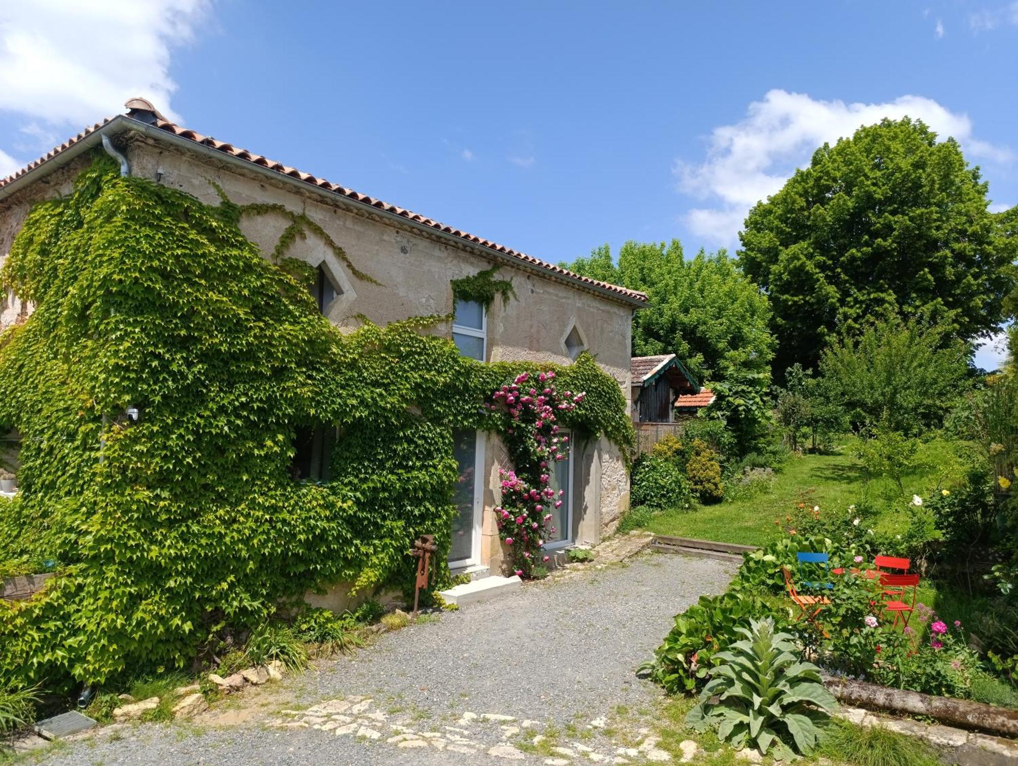 Maison Irondas Saint-Pierre-d'Aurillac Esterno foto